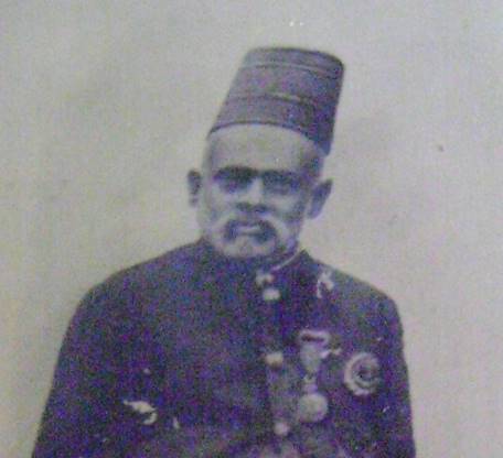 Description: Samsudheen Vidane Arachchi alias Dheen Arachchi (1860-1915) of Negombo
